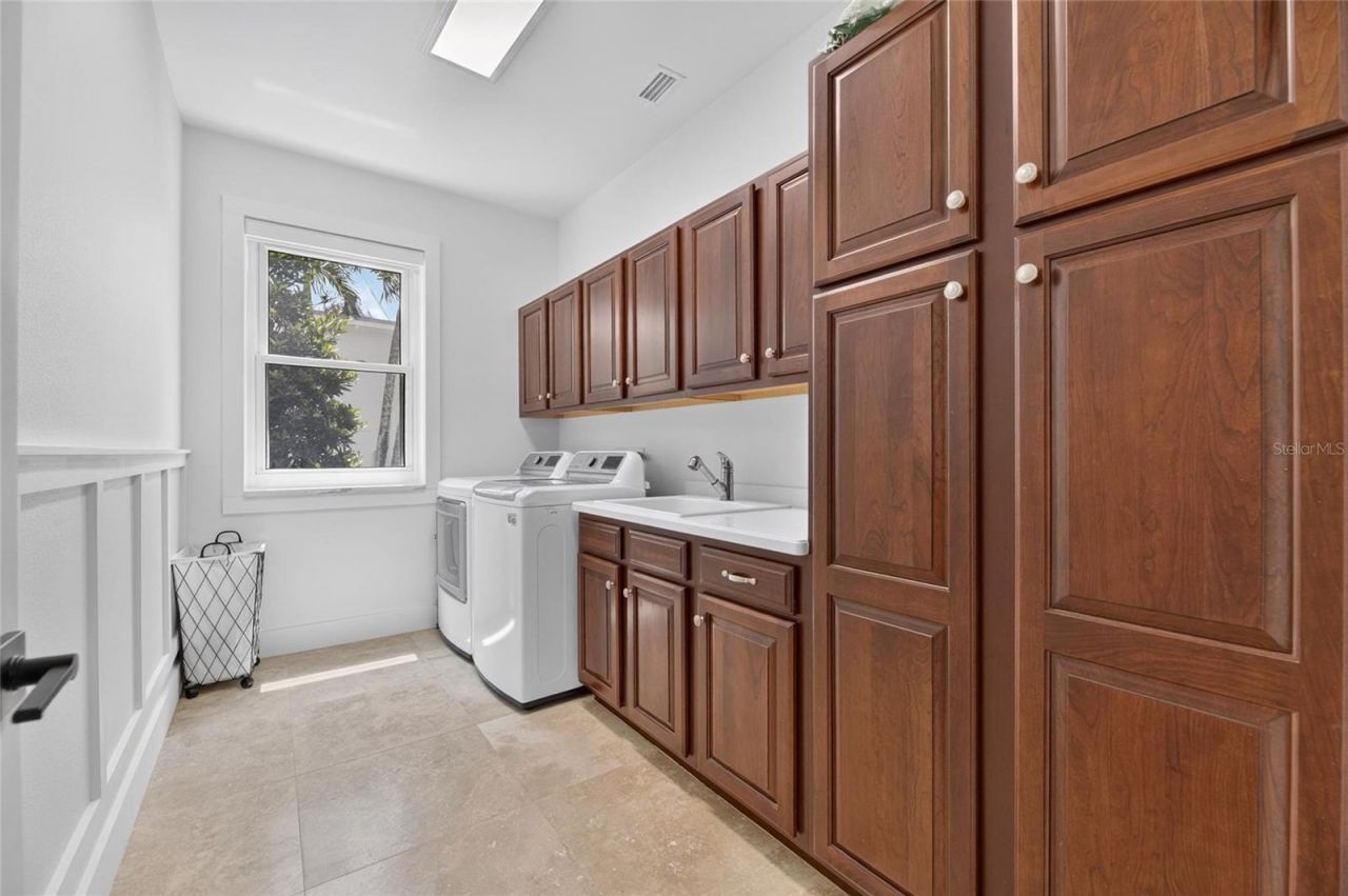 713 Islebay Drive, Apollo Beach, FL 33572 Photo
