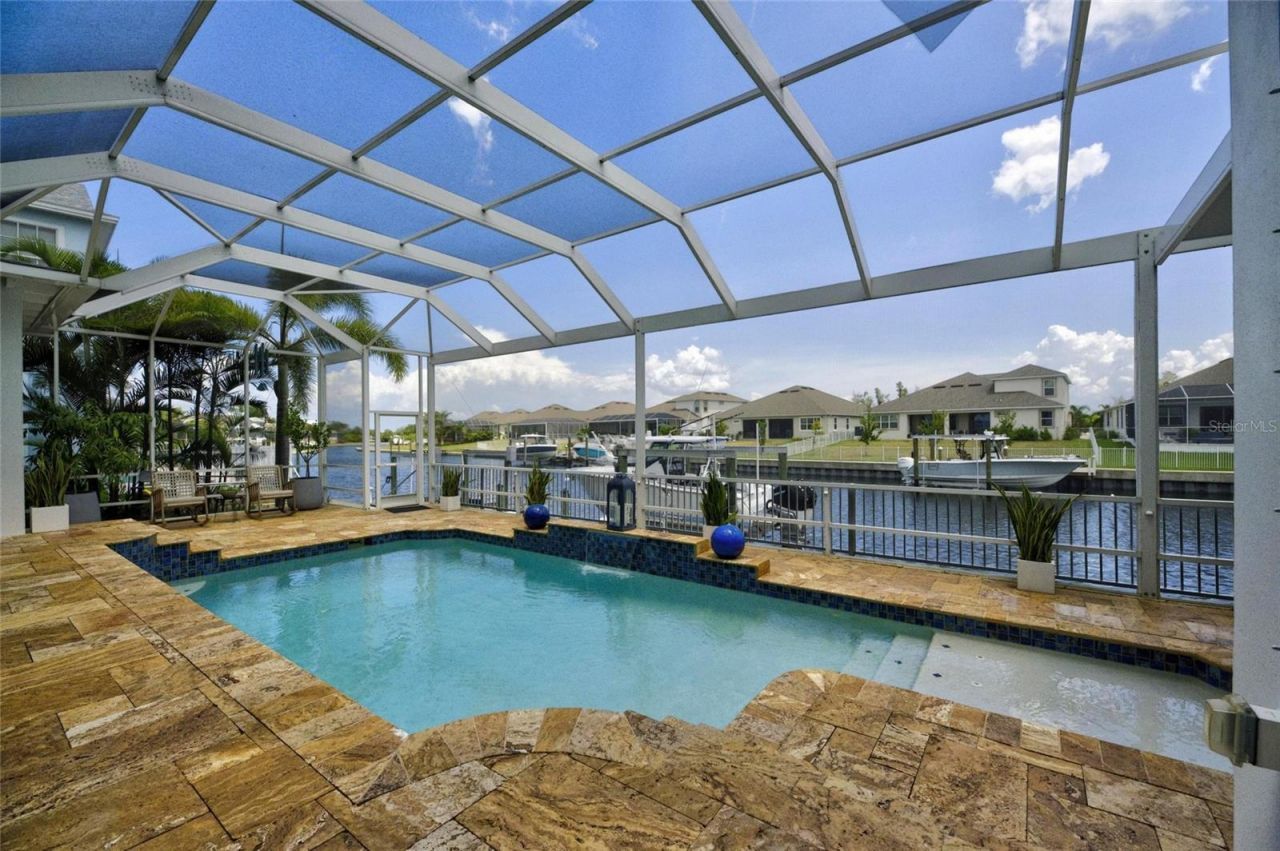 713 Islebay Drive, Apollo Beach, FL 33572 Photo