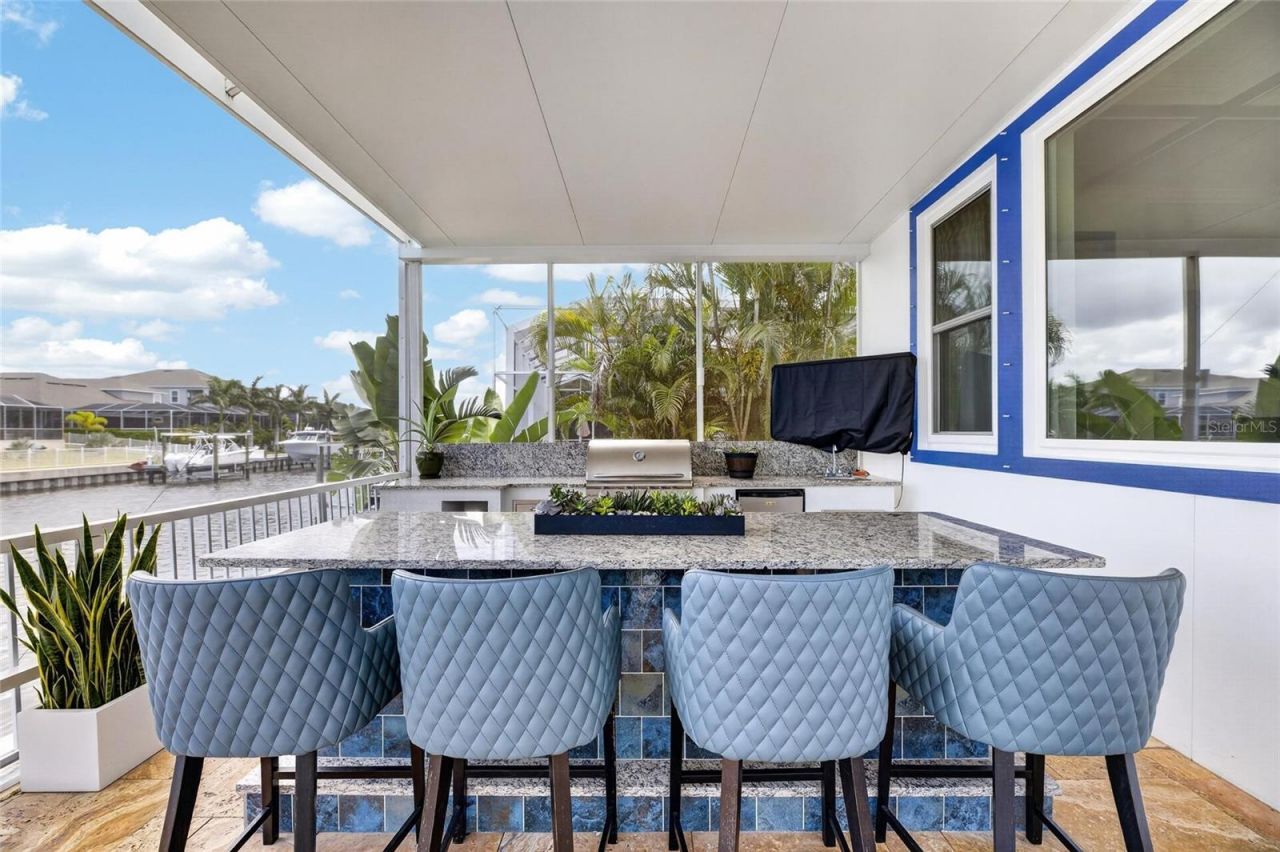 713 Islebay Drive, Apollo Beach, FL 33572 Photo