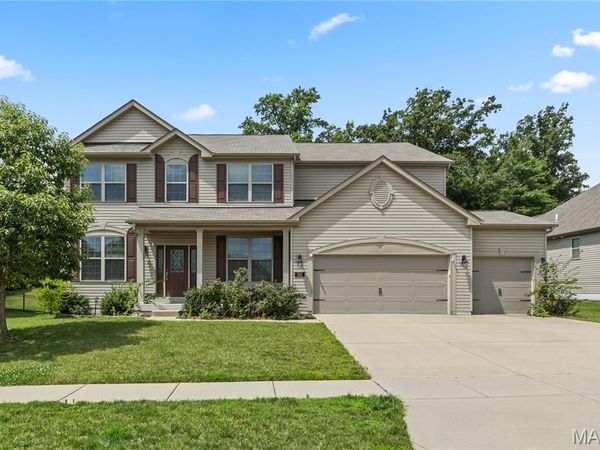 192 Shortleaf Pine Drive, St Charles, MO 63304