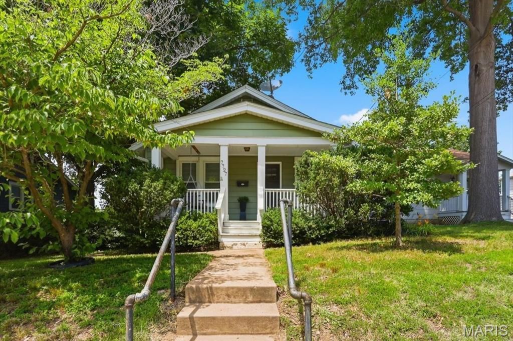 7727 Jerome Avenue, Maplewood, MO 63143 Main Photo