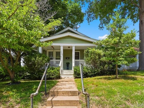 7727 Jerome Avenue, Maplewood, MO 63143