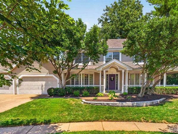 9 Preston Ridge Court, Chesterfield, MO 63017