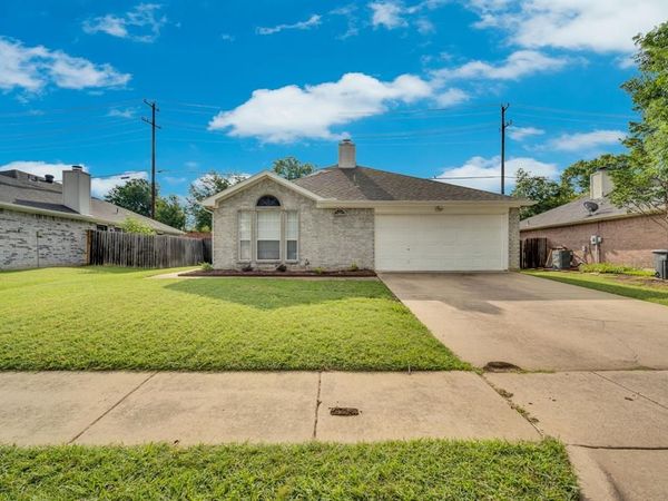1318 Misty Meadow Drive, Midlothian, TX 76065