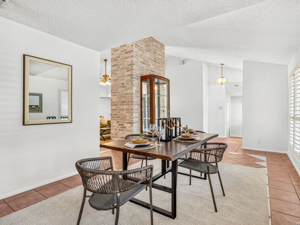 13067 N Hunters Cir, San Antonio, TX 78230