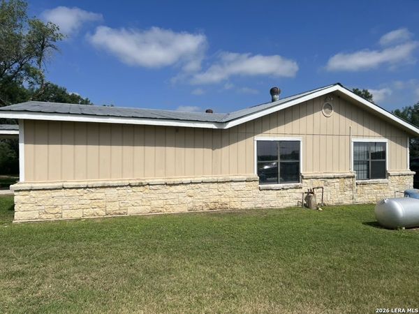 6668 Fm 3175, Somerset, TX 78069