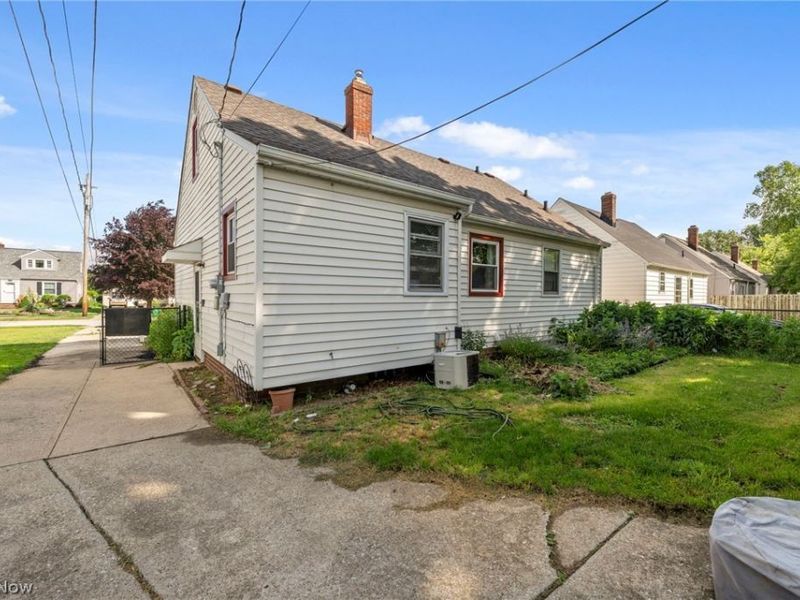 29002 Foxboro Street, Willowick, OH 44095 Photo 29