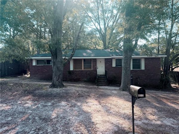 5920 Old Carriage Drive , Atlanta, GA 30349
