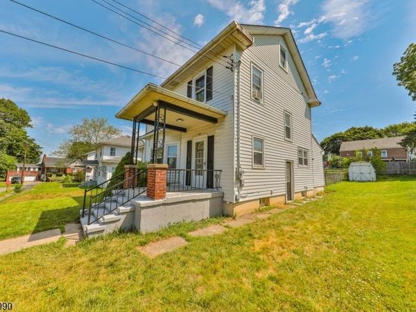 205 Pennsylvania Ave, Pohatcong, NJ 08865