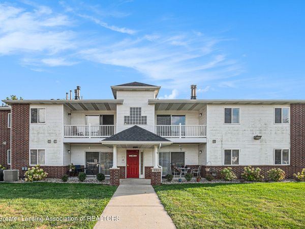 915 Carom Circle, Mason, MI 48854