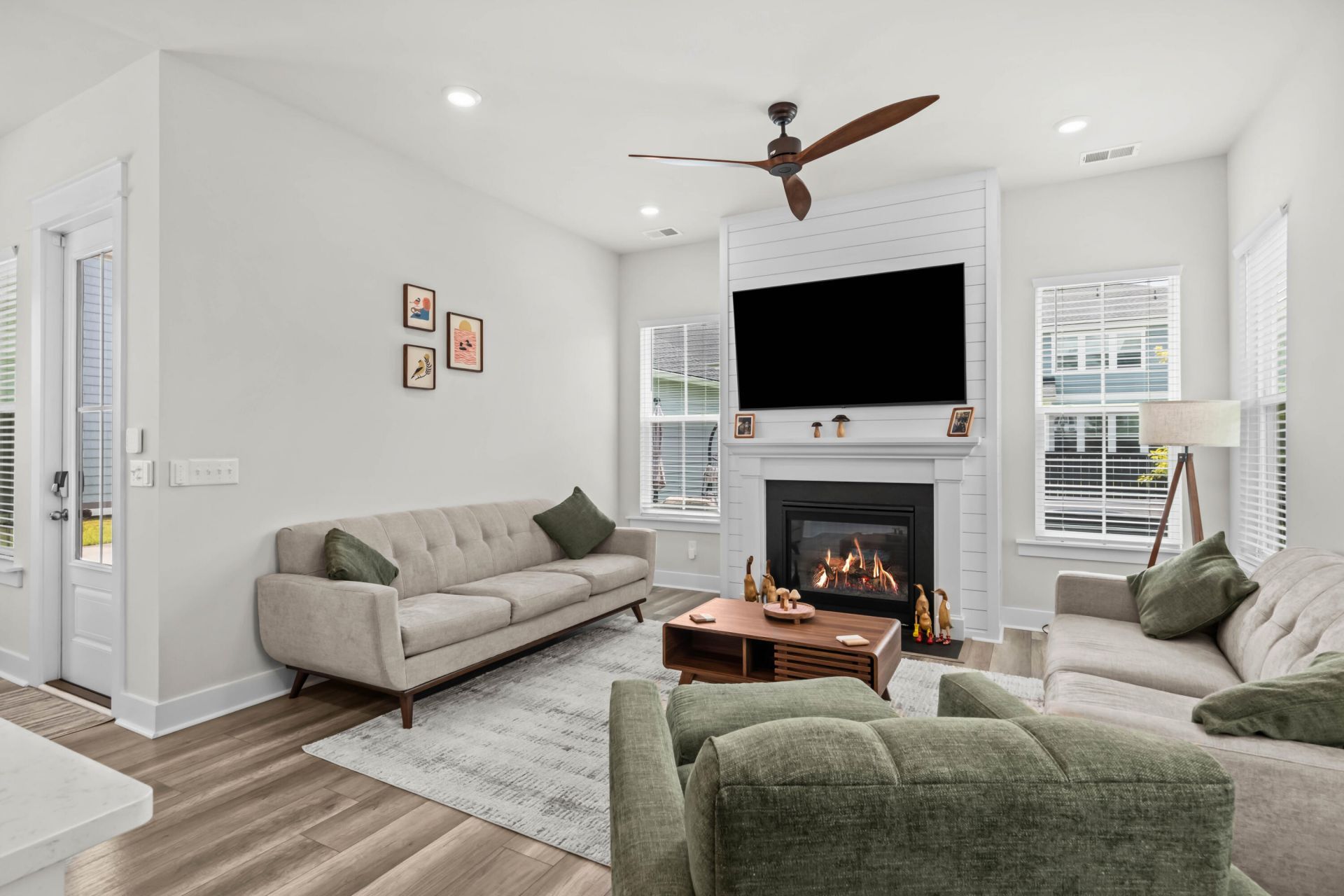123 Medford Street Photo 16