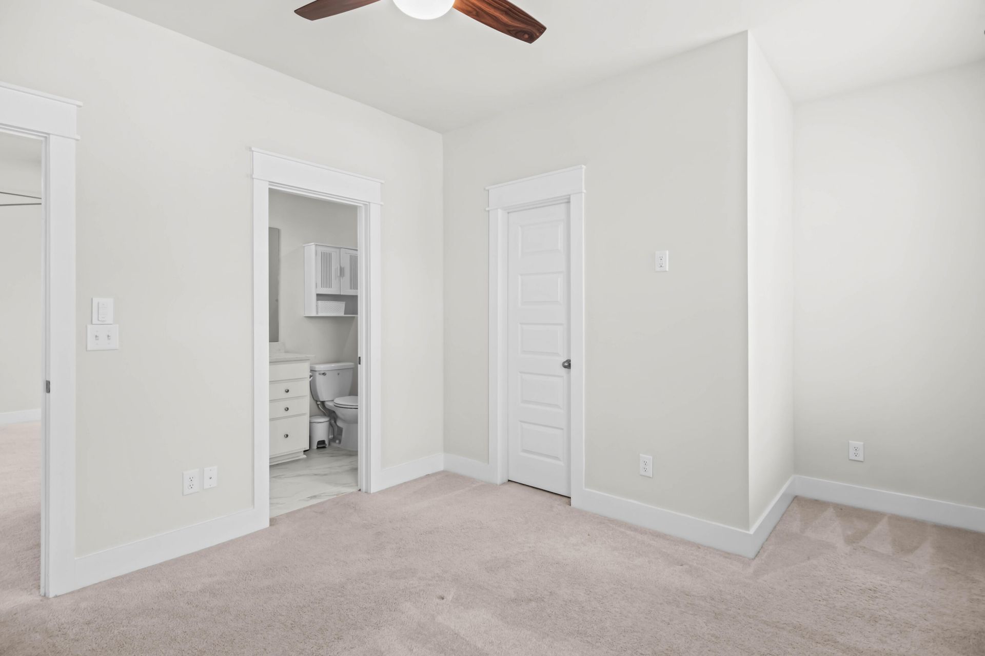 123 Medford Street Photo 33