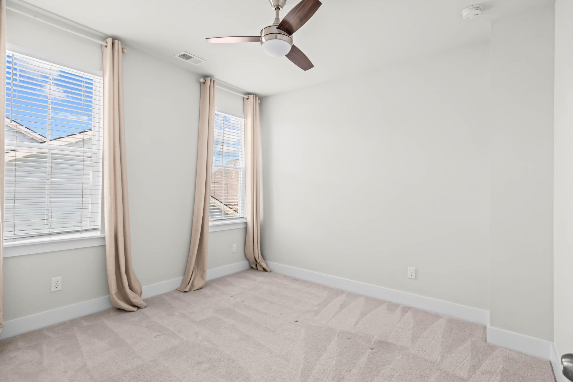123 Medford Street Photo 36