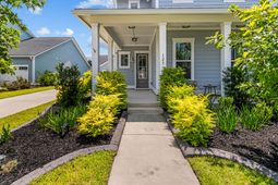 123 Medford Street photo 4