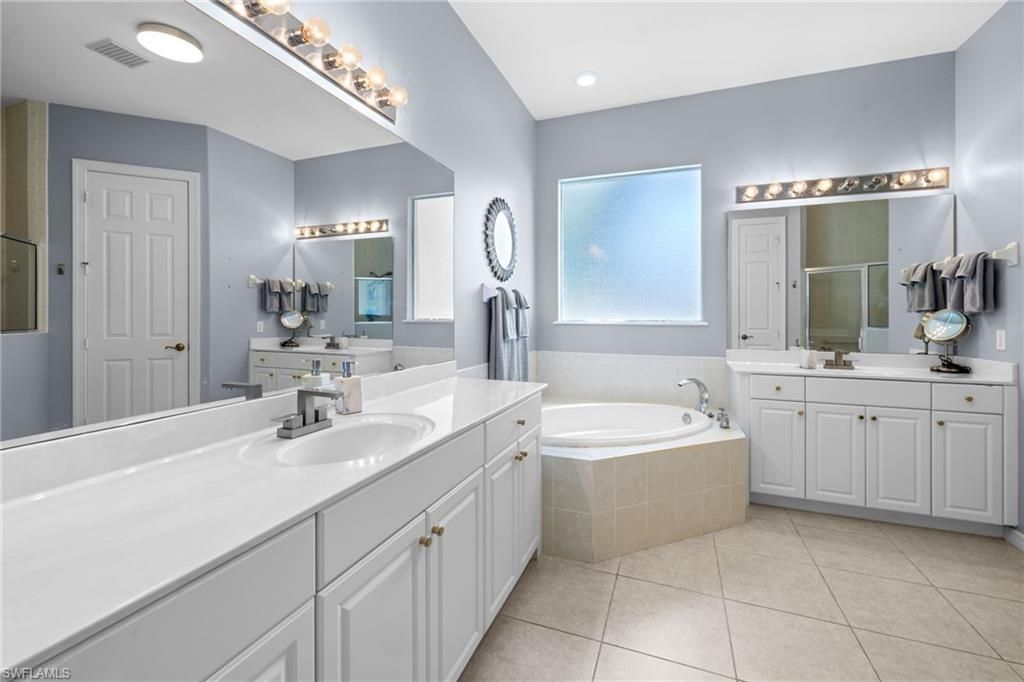 4208 Hampton Ln , Naples, FL 34119 Photo