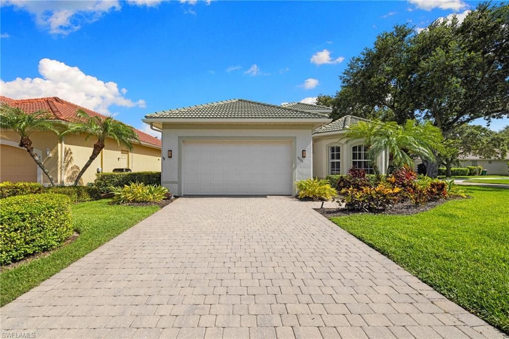4208 Hampton Ln , Naples, FL 34119 Photo
