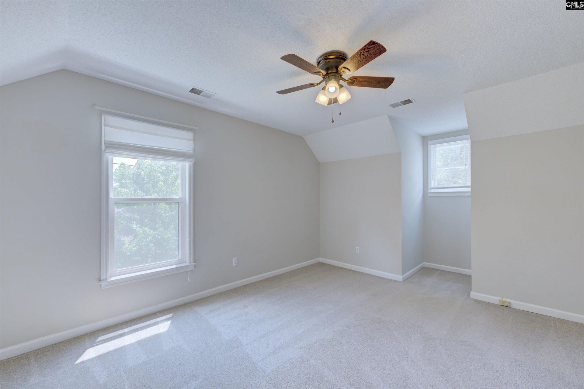 3931 Timberlane Drive  Photo 12