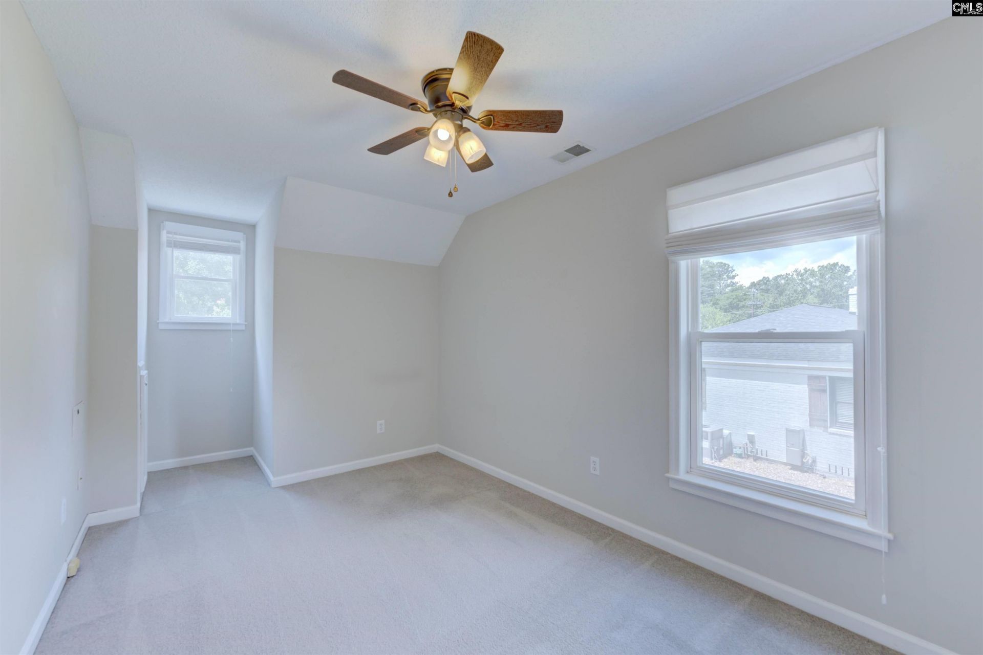 3931 Timberlane Drive  Photo 14