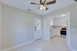 3931 Timberlane Drive  photo 4