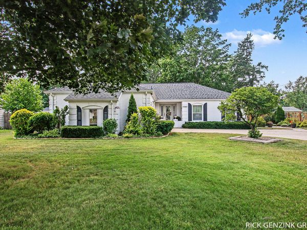 7747 Park Lane Avenue, Jenison, MI 49428