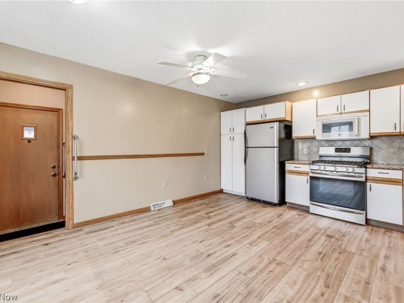 1453 Tripodi Circle, Unit C, Niles, OH 44446 Photo 16