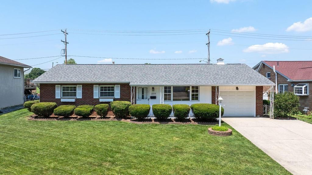 1406 Fahlander Drive N, Columbus, OH 43229 Main Photo