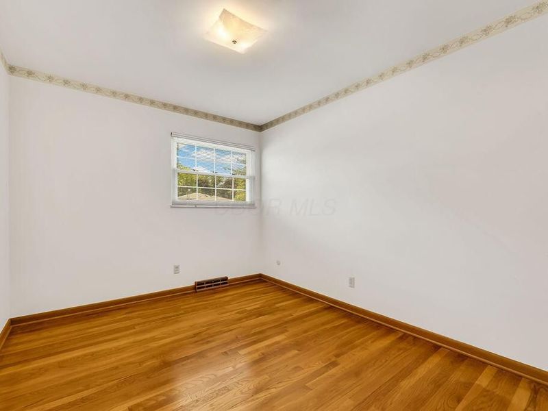 1406 Fahlander Drive N, Columbus, OH 43229 Photo 15
