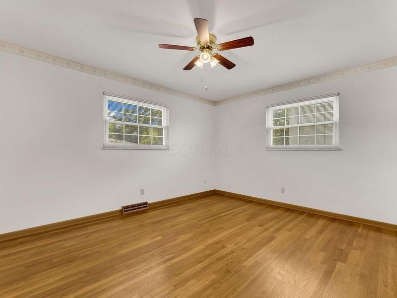 1406 Fahlander Drive N, Columbus, OH 43229 Photo 18