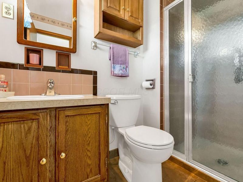 1406 Fahlander Drive N, Columbus, OH 43229 Photo 23