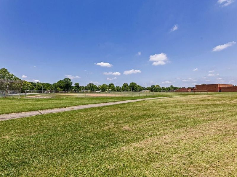 1406 Fahlander Drive N, Columbus, OH 43229 Photo 55