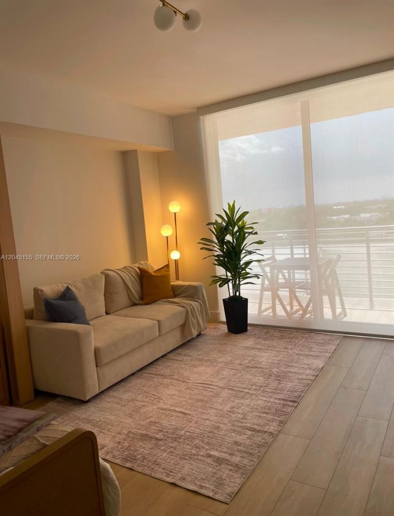 90 NE 32, Unit 819, Miami, FL 33137 Photo