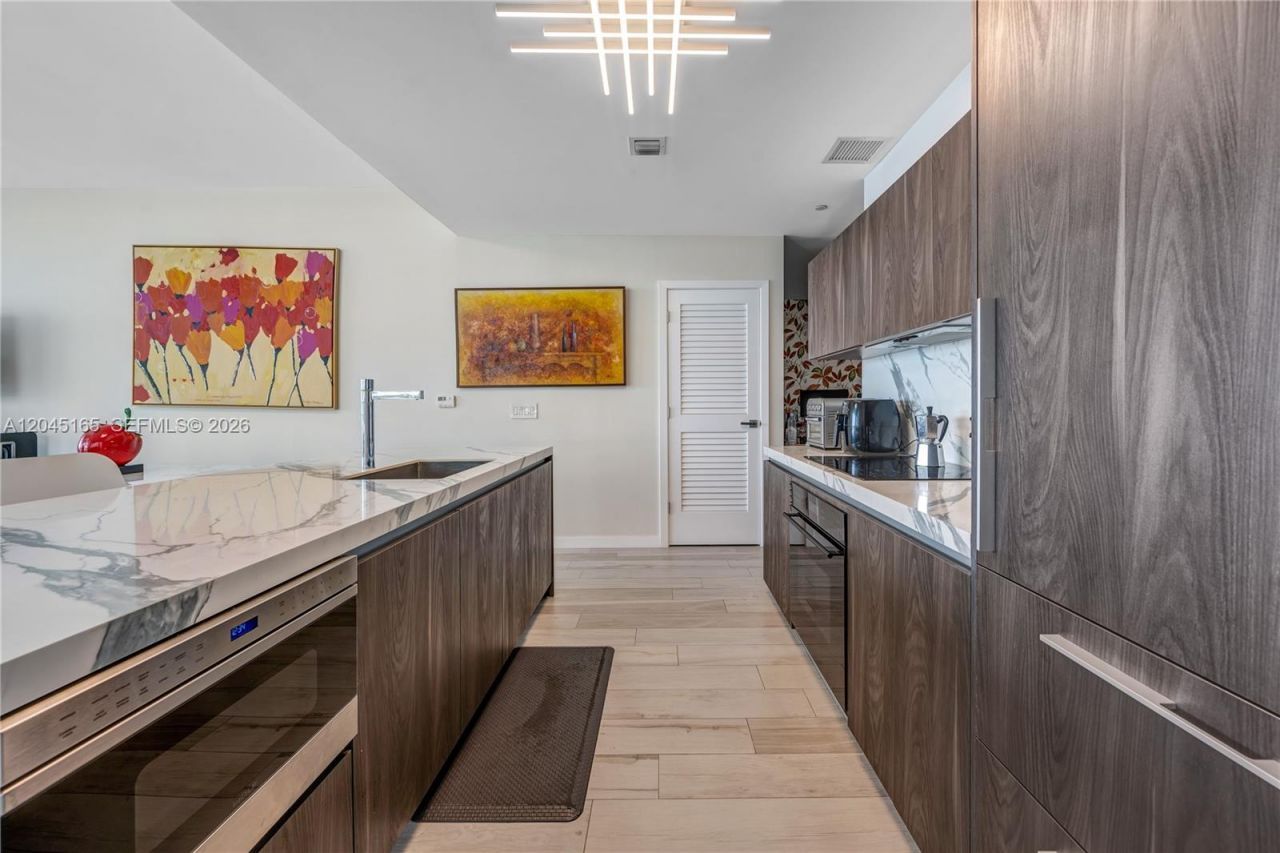480 NE 31st St , Unit 907, Miami, FL 33137 Photo