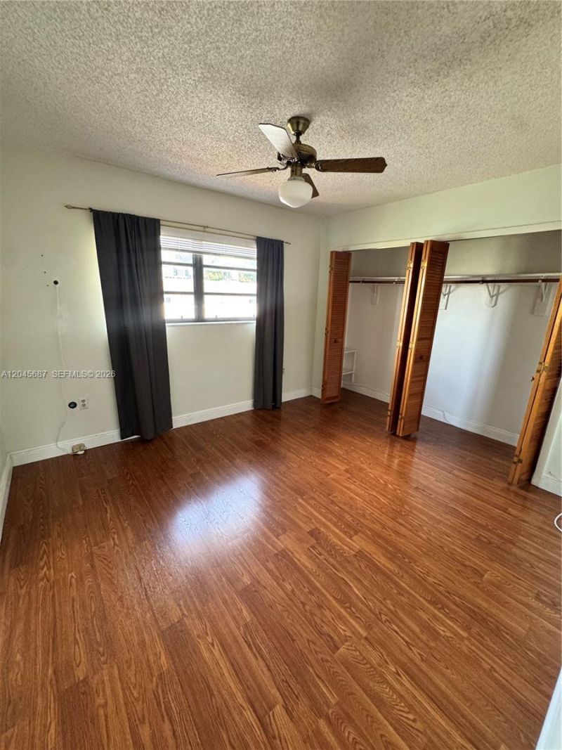 421 Swallow Dr , Unit 10, Miami Springs, FL 33166 Photo
