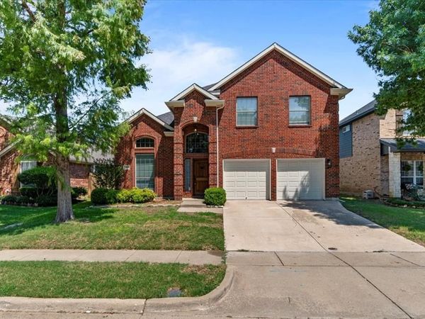 2468 Lakeland Drive, Grand Prairie, TX 75054