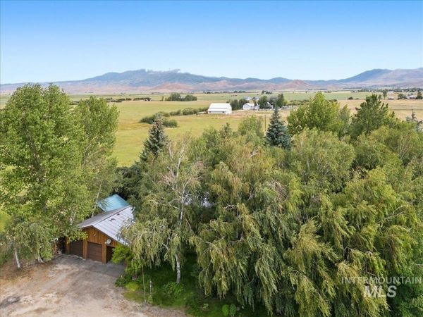 227 Manard Ave, Fairfield, ID 83327