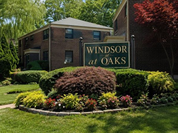 219-58 75th Avenue , Unit 232AI, Oakland Gardens, NY 11364