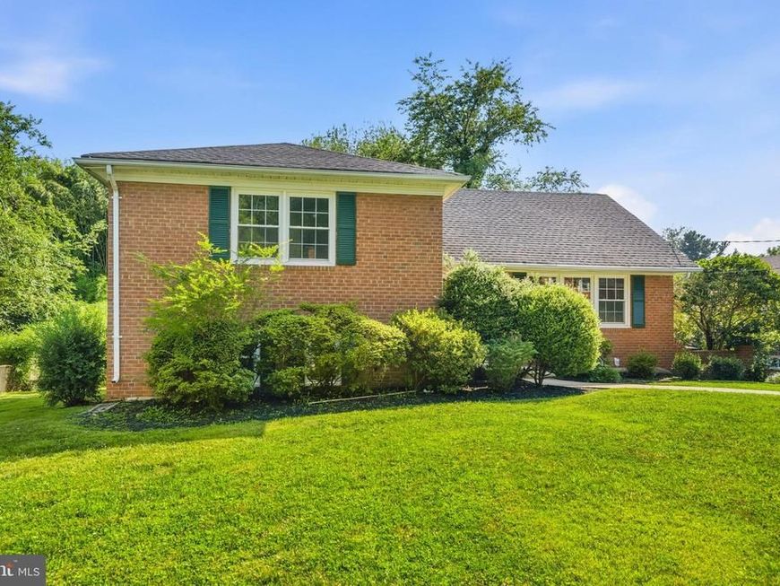 10802 Meadowhill Road, Silver Spring, MD 20901 Main Photo