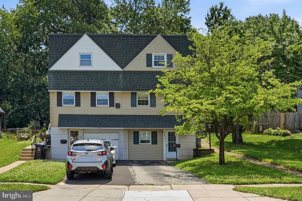 1734 CALAMIA DRIVE, NORRISTOWN, PA 19401