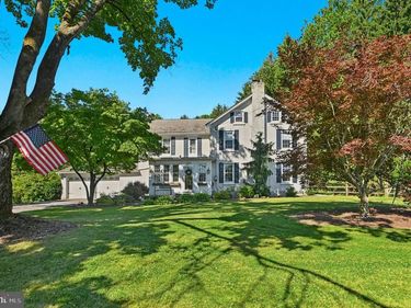 222 BASTIAN LANE, ALLENTOWN, PA 18104