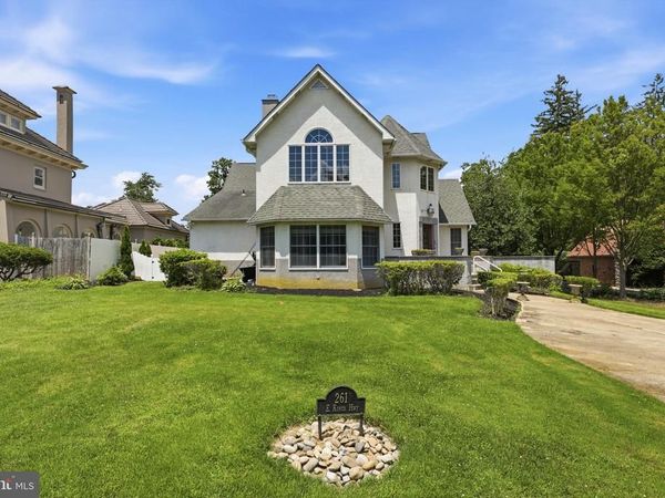 261 E KINGS HIGHWAY, AUDUBON, NJ 08106