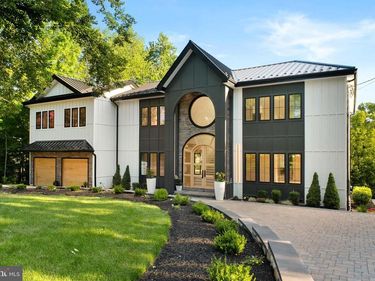 9402 MEADOWBROOK AVENUE, PHILADELPHIA, PA 19118