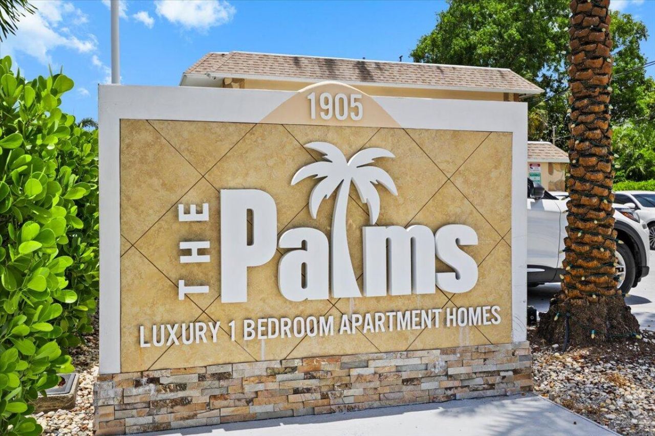 1905 Lake Worth Road, Lake Worth Beach, FL 33461 Photo