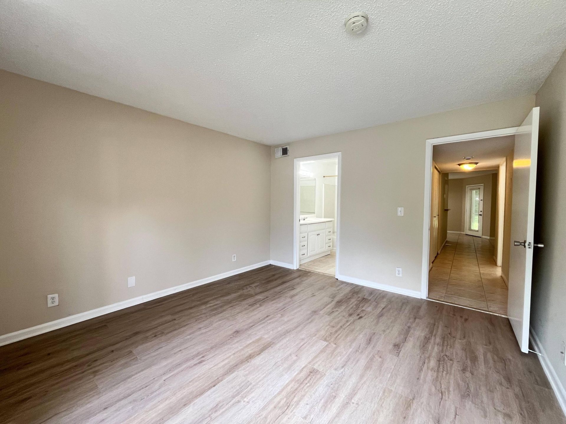 815 W Boynton Beach Boulevard, Unit 1-106, Boynton Beach, FL 33426 Photo