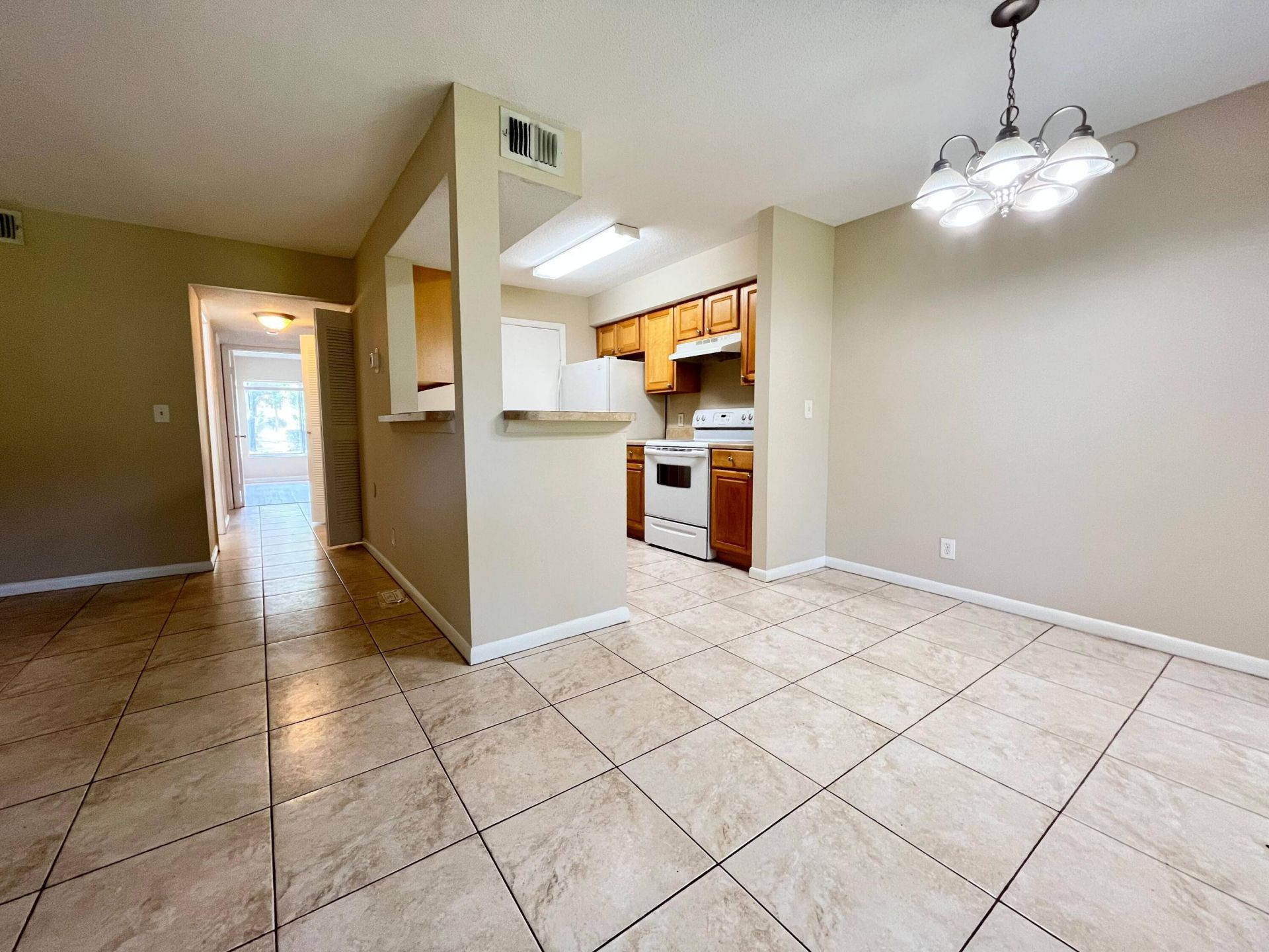 815 W Boynton Beach Boulevard, Unit 1-106, Boynton Beach, FL 33426 Photo