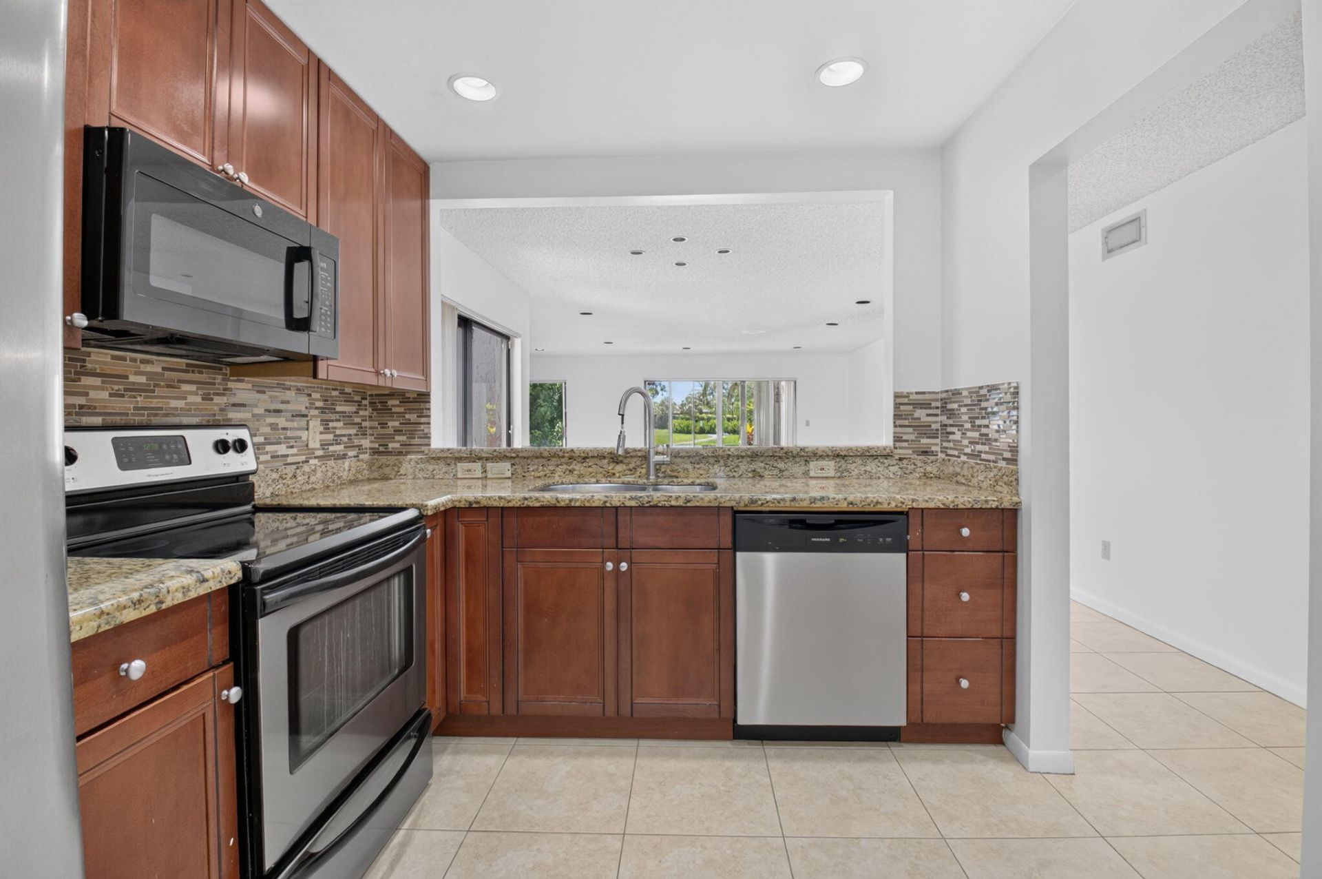 9264 Vista Del Lago, Unit 24-a, Boca Raton, FL 33428 Photo