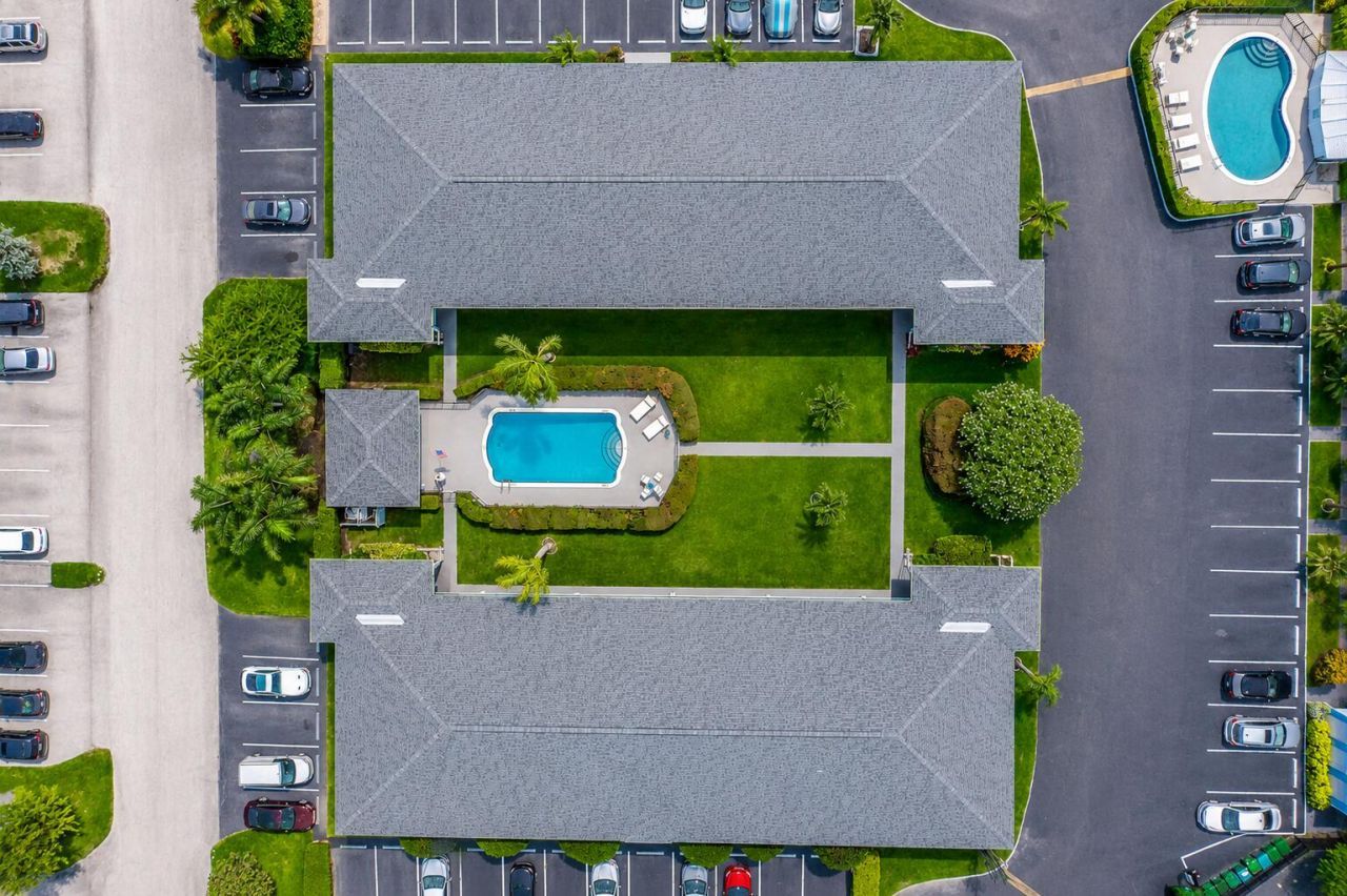 2110 NE 42nd Street, Unit 2b, Lighthouse Point, FL 33064 Photo