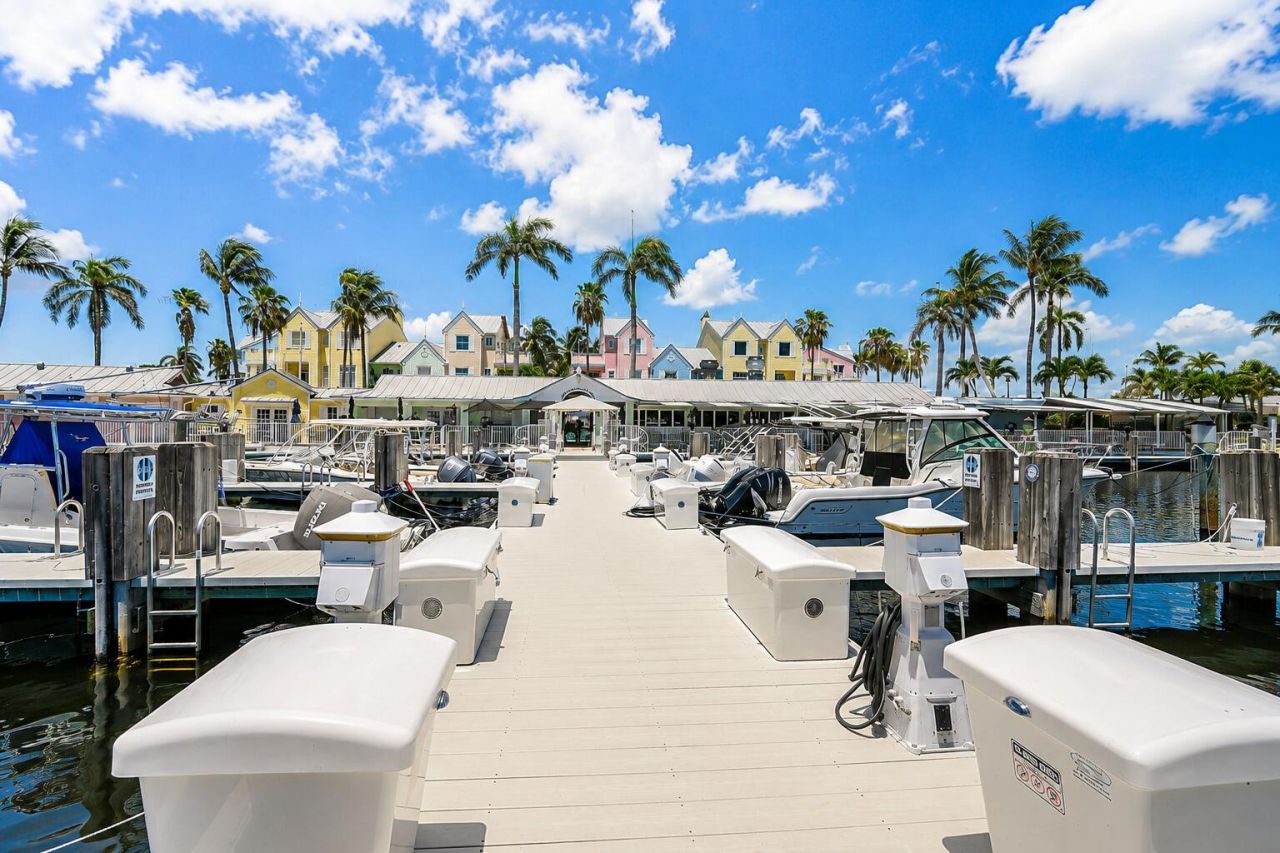 2110 NE 42nd Street, Unit 2b, Lighthouse Point, FL 33064 Photo