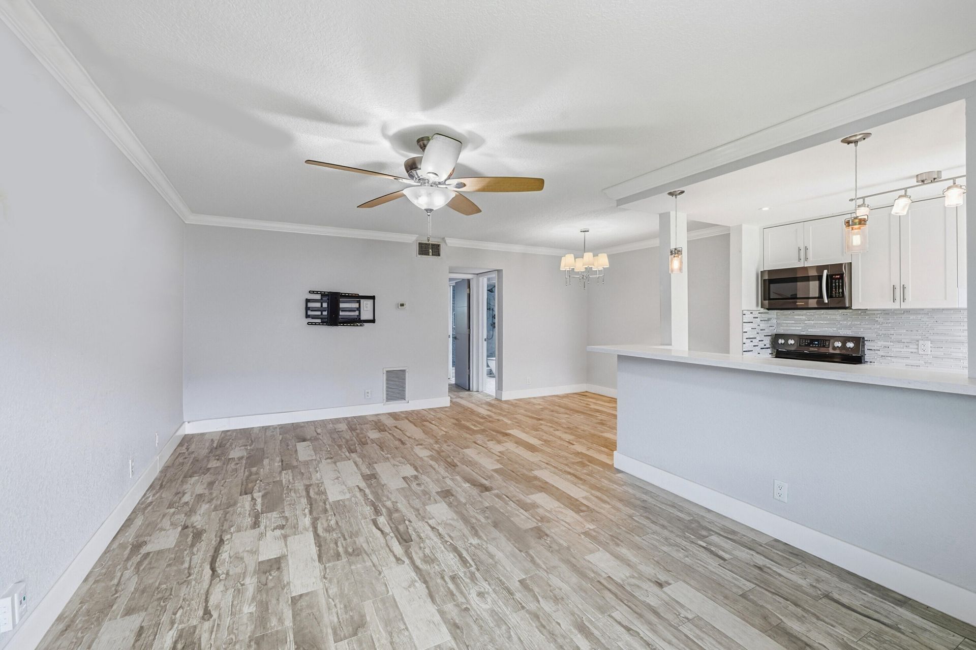 2110 NE 42nd Street, Unit 2b, Lighthouse Point, FL 33064 Photo