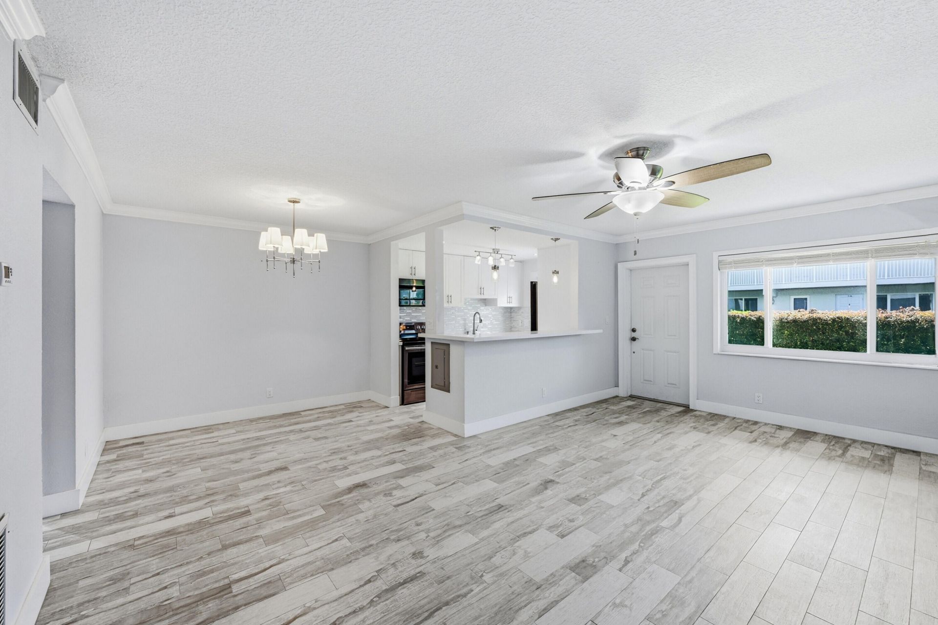 2110 NE 42nd Street, Unit 2b, Lighthouse Point, FL 33064 Photo