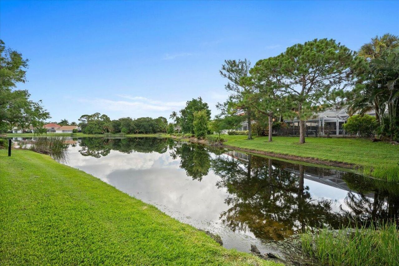 83 Satinwood Lane, Palm Beach Gardens, FL 33410 Photo